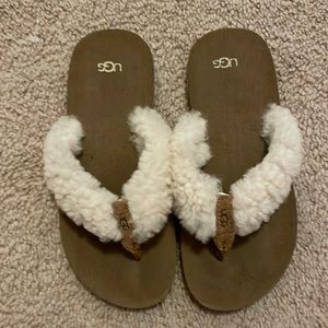Size 2 Girls UGG Sandals